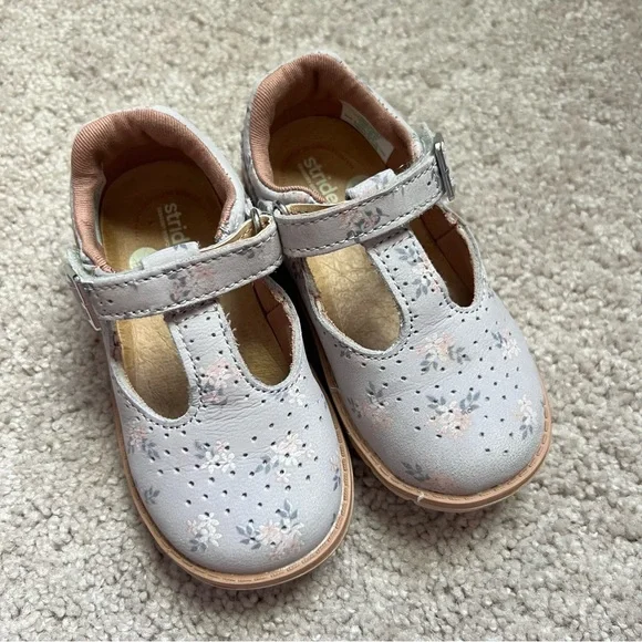 Toddler Girls Mary Janes - Picture 2 of 7